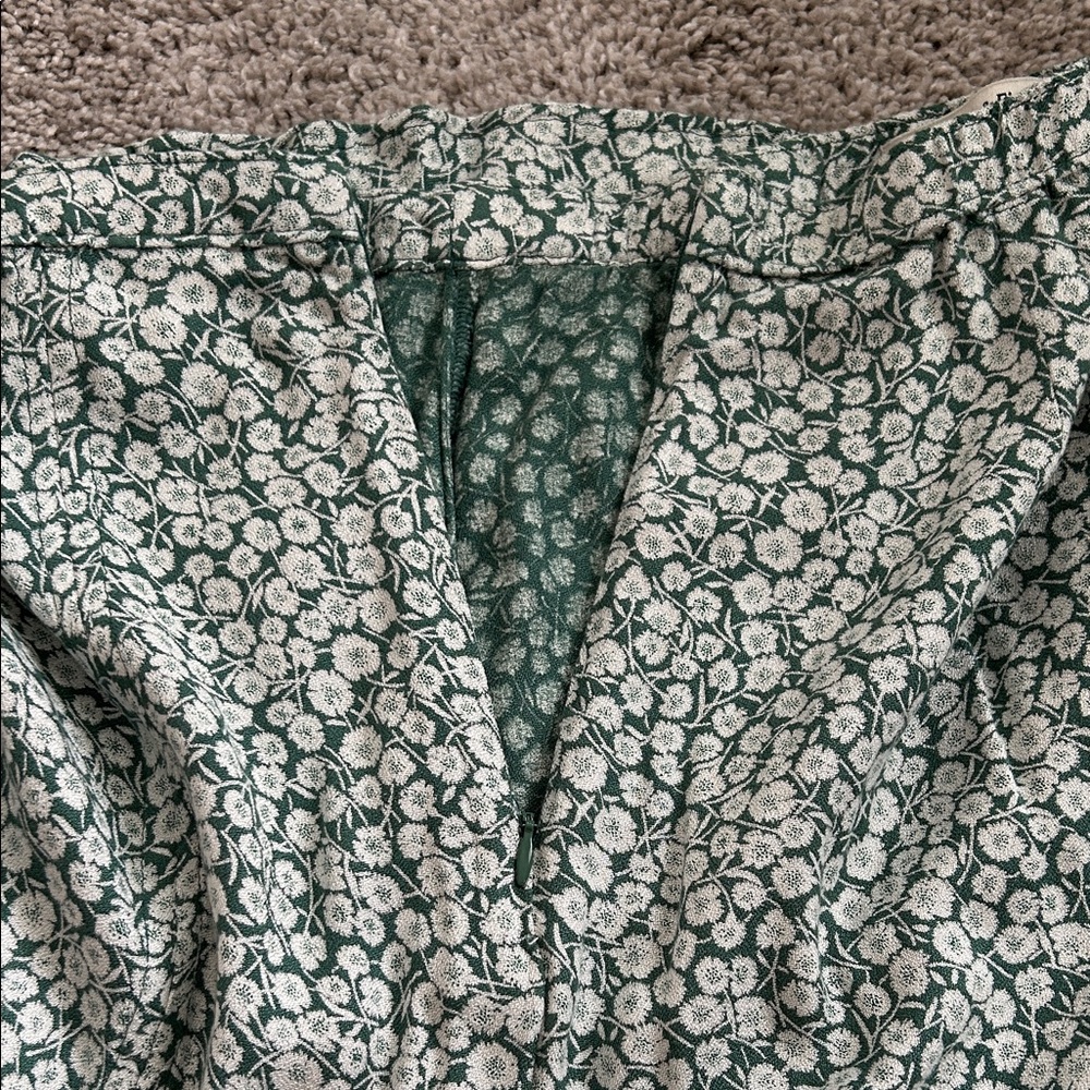 A&F 2 piece Set - Picture 4 of 8